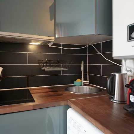 Paris Access With Apartamento